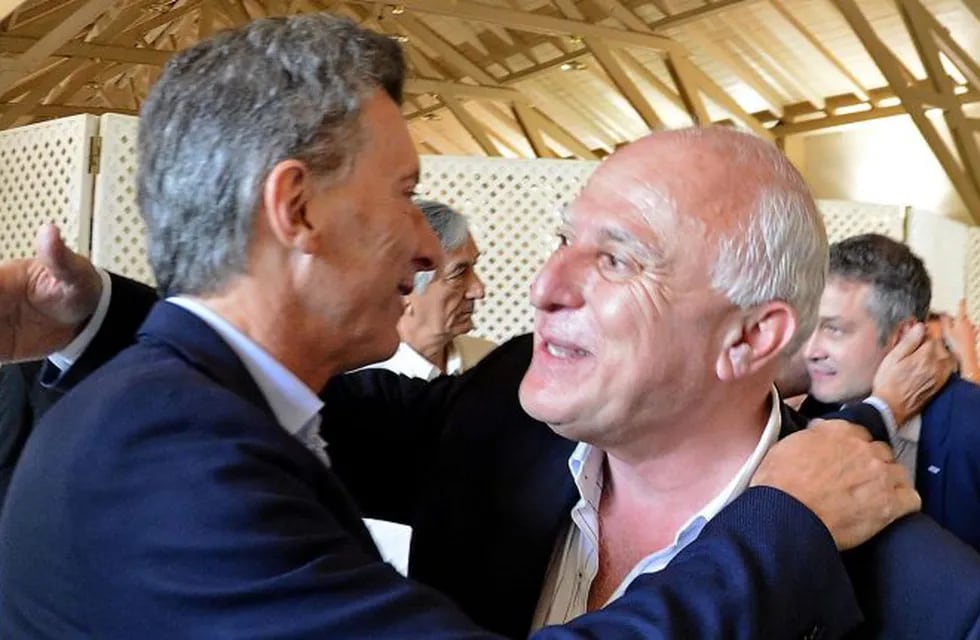 Saludo entre Macri y Lifschitz en Olivos