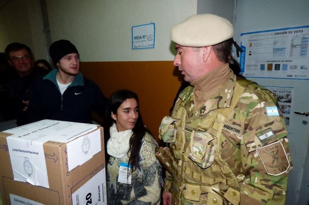 El Ejército Argentino estará a cargo de la distribución de las urnas.