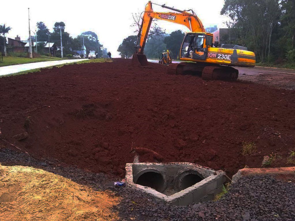 Oberá: avanza la ejecución de obras de pavimentación e instalaciones de cañería pluvial