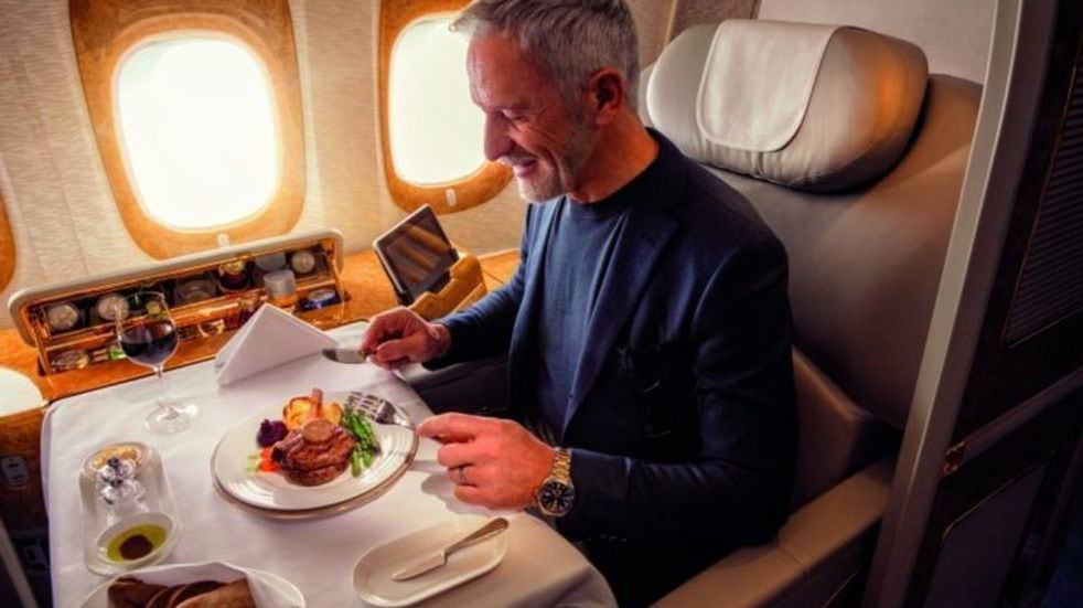 Así es la primera clase del lujoso avión en el que Mauricio Macri viaja a Dubai