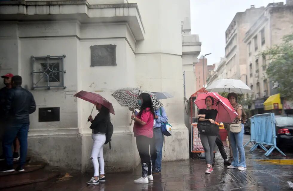 La lluvia dice presente en la ciudad de Córdoba.