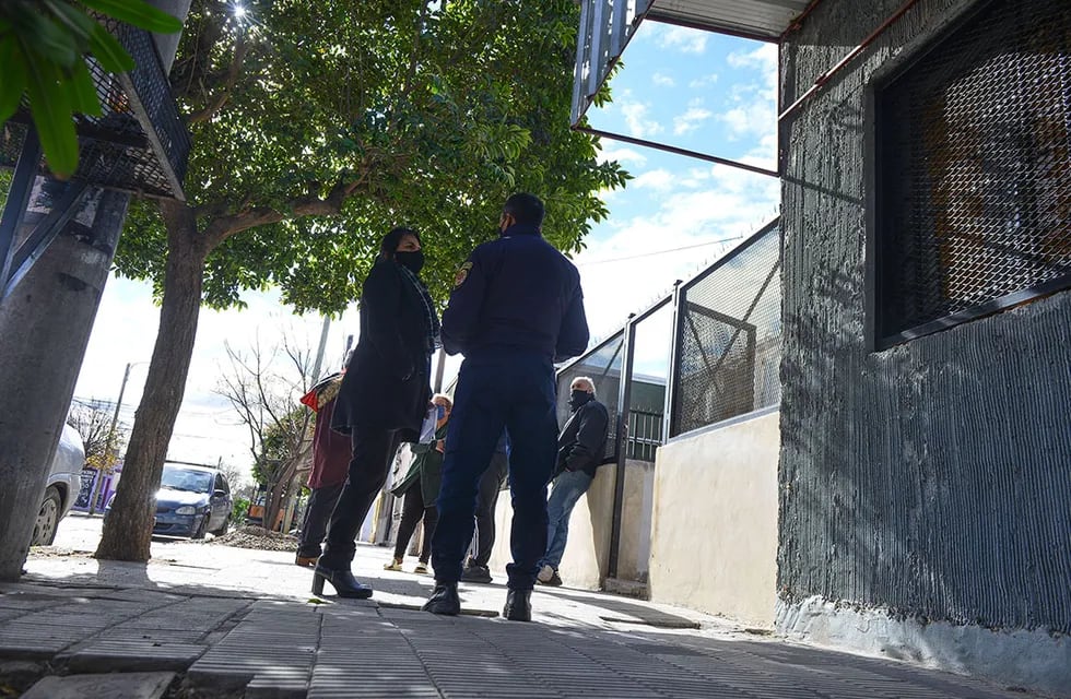 La víctima fue encontrada en su casa, en calle Pedernera al 500 de barrio Müller (La Voz). 
barrio muller
Fotografia José Gabriel Hernández