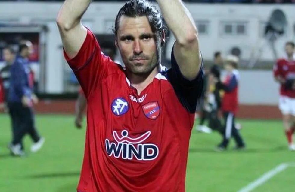 El puntaltense Darío Fernández fue elegido el mejor volante ofensivo del siglo por hinchas del Panionios