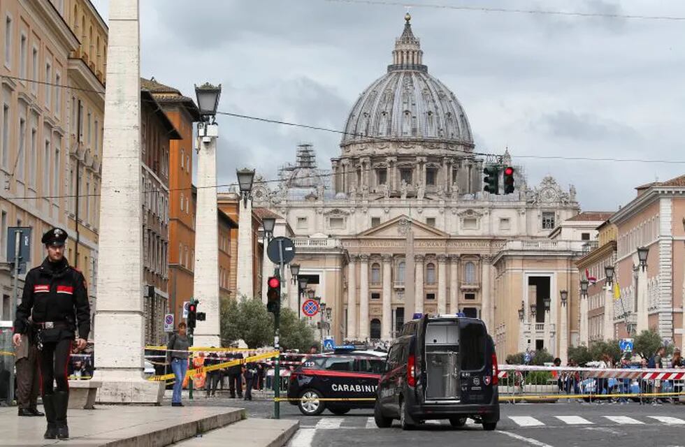 Evacuaron las inmediaciones del Vaticano por una amenaza de bomba. Foto: REUTER.