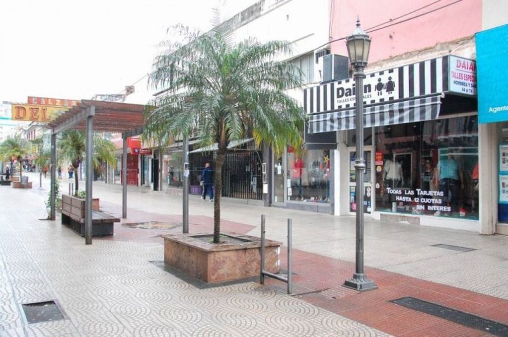 Peatonal Junin es el epicentro comercial de Corrientes.