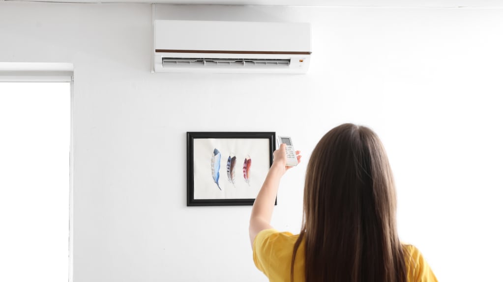 Si se usa el aire acondicionado en modo calor de forma eficiente es una buena forma de calefaccionar el hogar, especialmente cuando son departamentos chicos.
