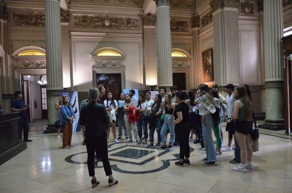 Ganadores del Concejo Estudiantil de Tres Arroyos visitaron La Plata