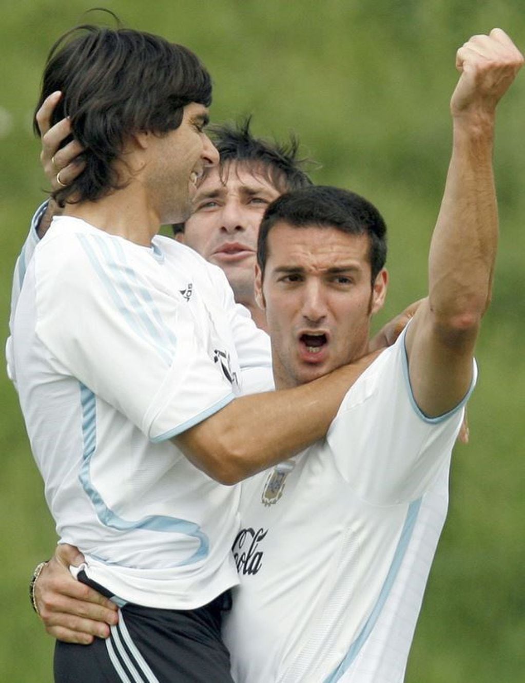 Roberto Ayala y Lionel Scaloni, durante el Mundial de Alemania 2006 (EFE).