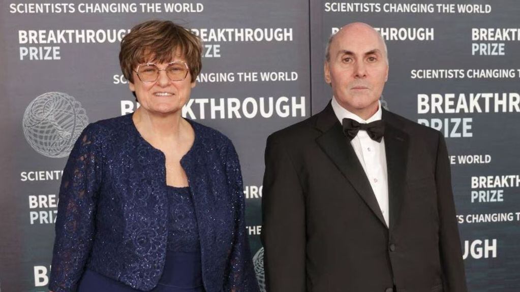 Katalin Karikó y Drew Weissman fueron galardonados con el Premio Nobel de Medicina. Foto: Web.