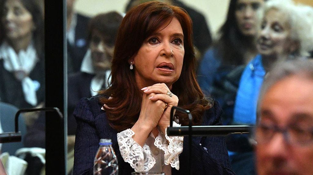 Cristina Kirchner debe enfrentar a la Corte Suprema tras sus constantes críticas y ataques contra la Justicia. 