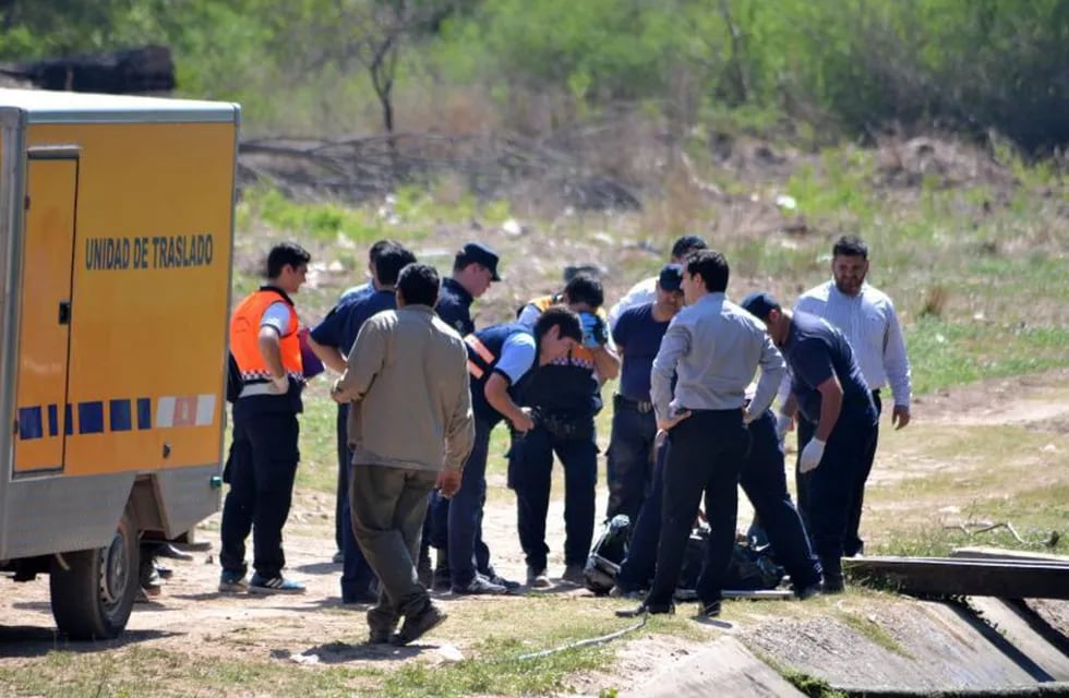 La policía encontró el cuerpo de Giménez, que era buscado hace una semana en el Río Dulce.
