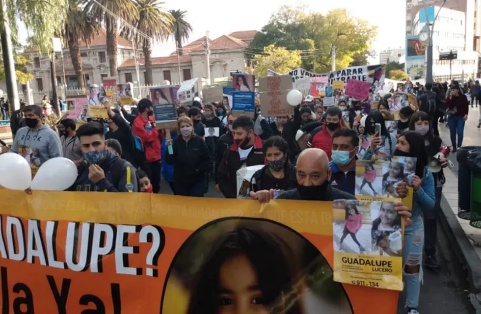 Marcha por la aparición con vida de Guadalupe Lucero