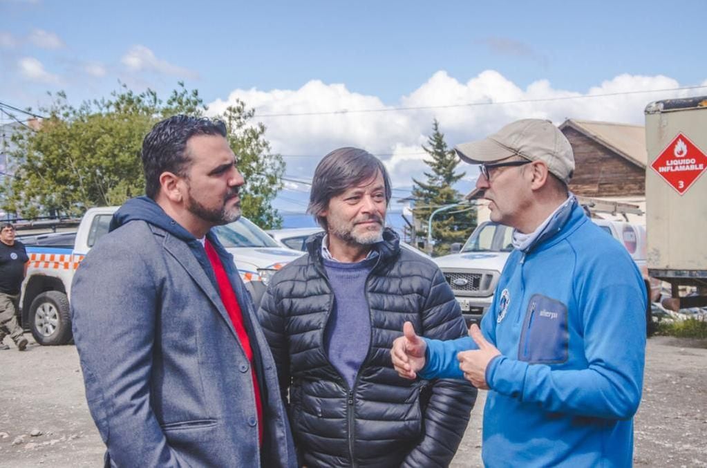 El intendente de Ushuaia, Walter Vuoto, recorrió la obra del nuevo edificio del Centro de Monitoreo del área.