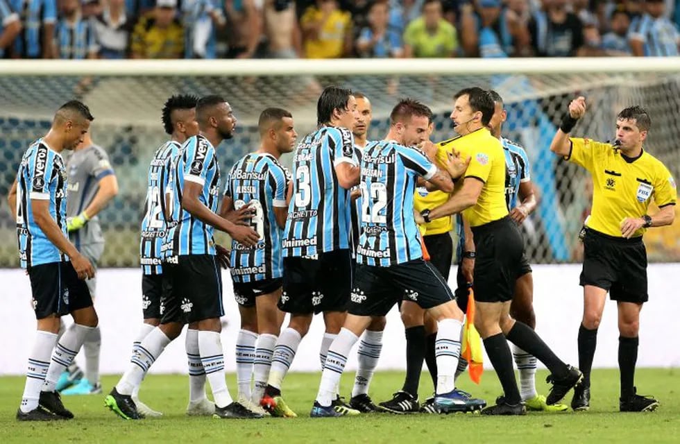 El comunicado de Gremio para sacar a River de la Copa Libertadores. Foto: REUTERS.