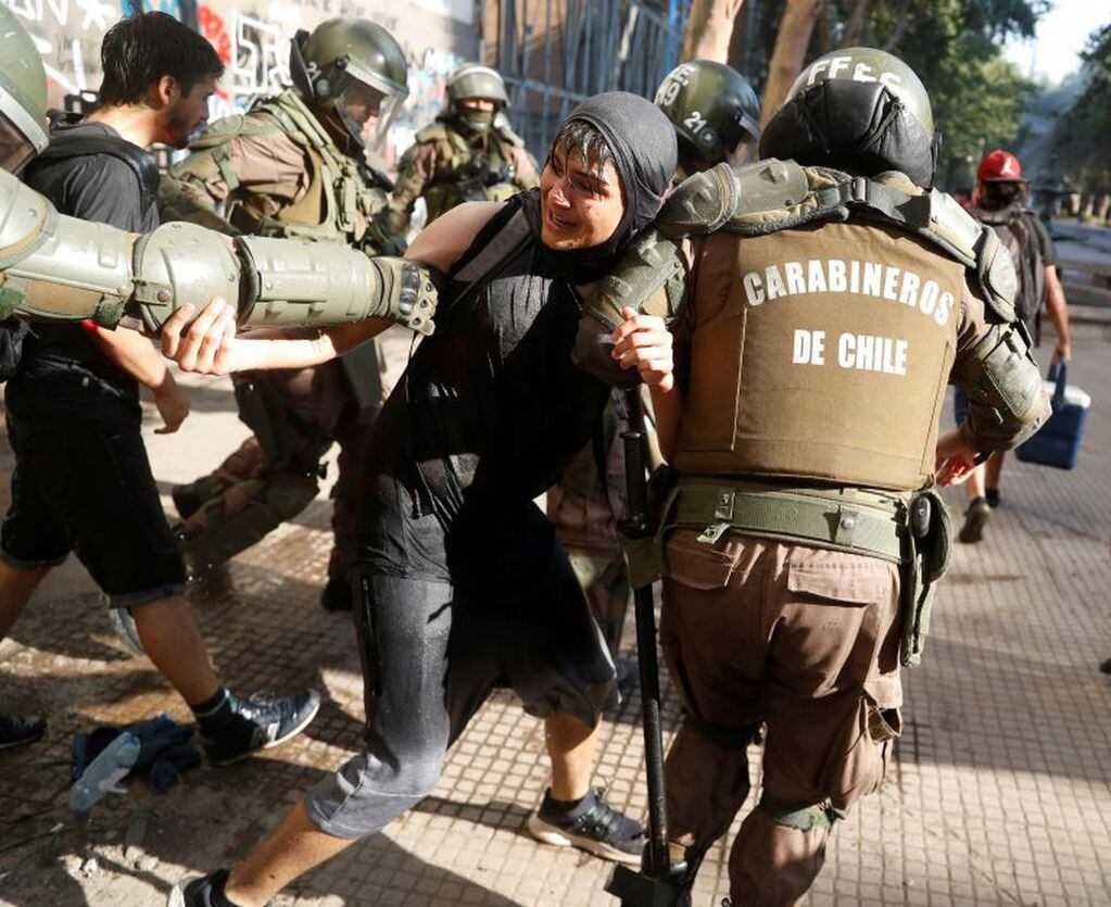Hay más de 6 mil detenidos por las protestas en Chile. (REUTERS)