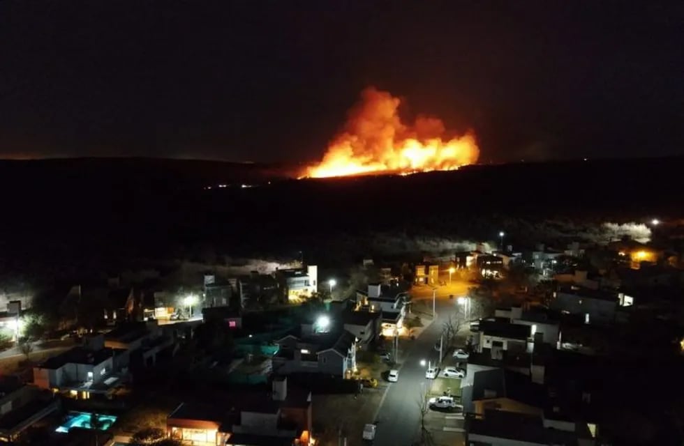 La Calera: incendio forestal en La Calera