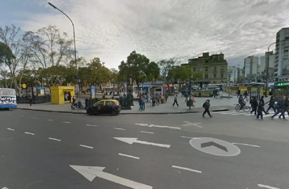 El choque ocurrió esta mañana en el cruce de avenidas Pueyrredón y Rivadavia, en Plaza Miserere.