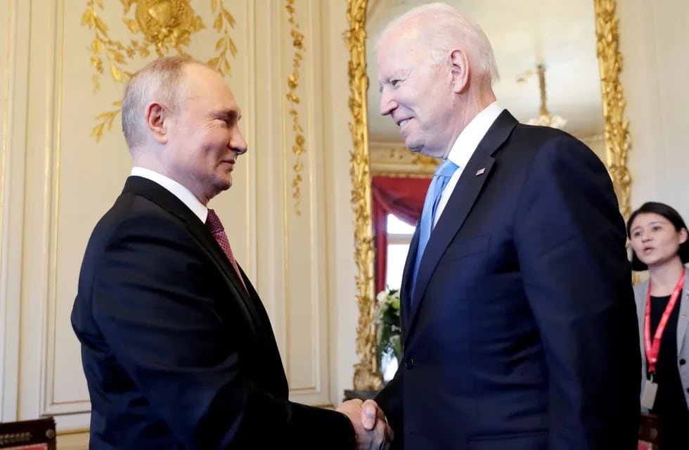 Joe Biden y Vladimir Putin, presidentes de Estados Unidos y Rusia respectivamente, se reúnen por primera vez en Ginebra, Suiza.