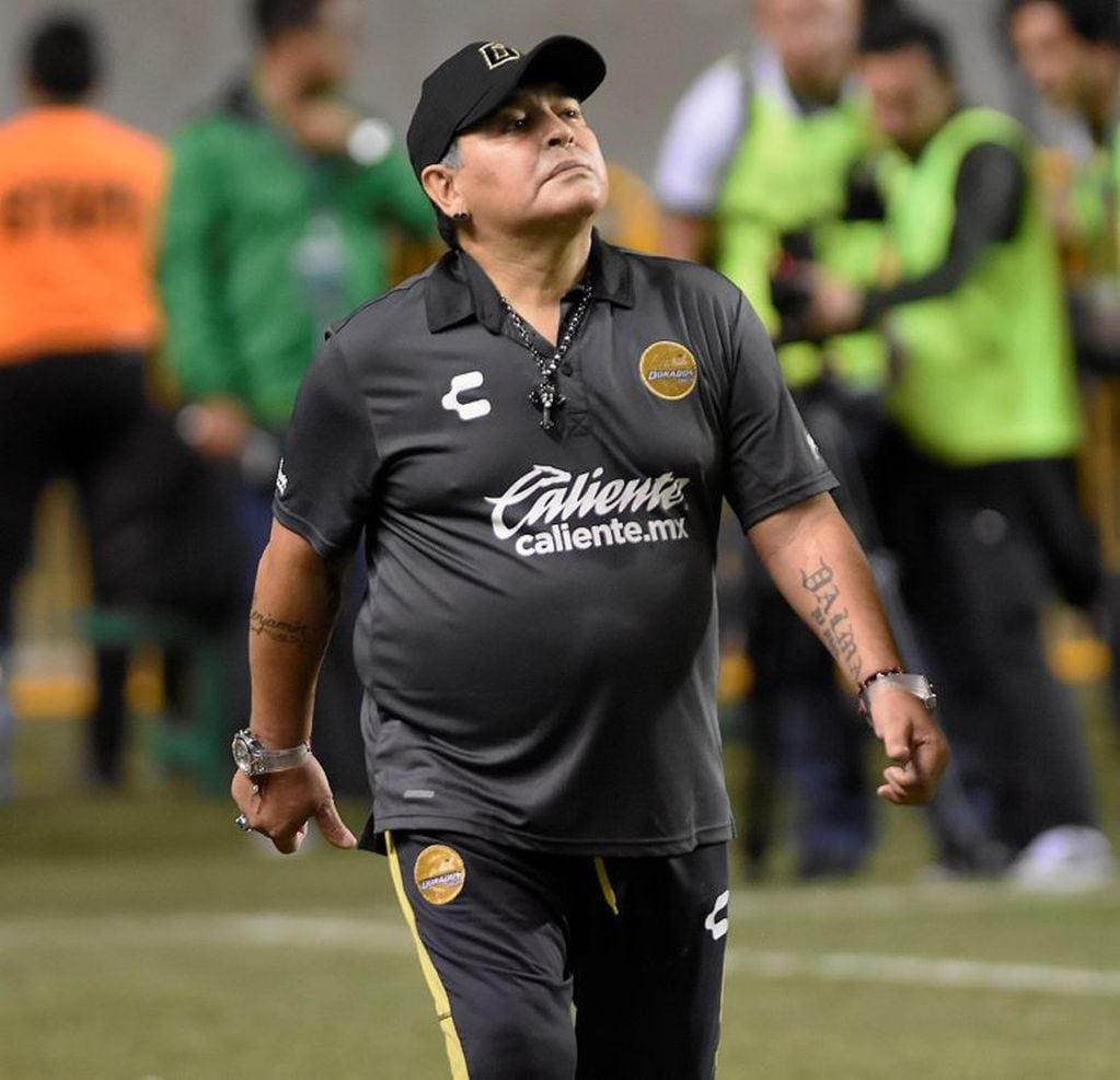 "Ahora sí voy a empezar a decir las cosas que sé de la FIFA nueva", advirtió Maradona. (EFE)