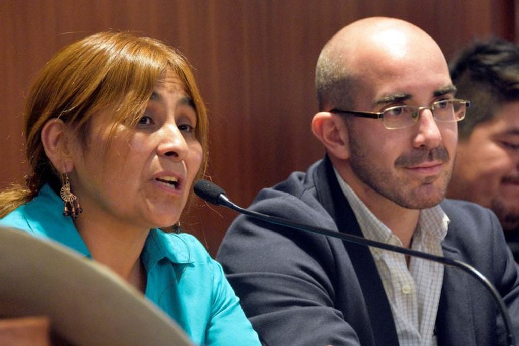 La intendente maimareña, Susana Prieto junto al secretario de Asuntos y Relaciones Municipales del Gobierno de Jujuy, Javier Gronda.