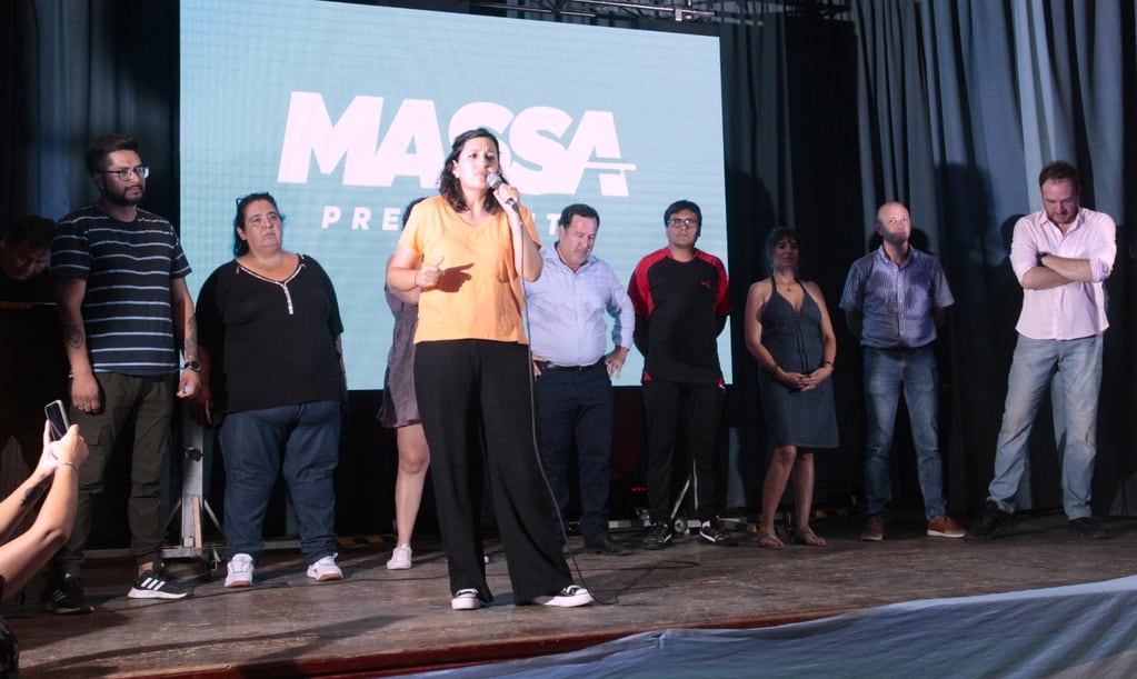 "Está en juego el futuro", aseguró Leila Chaher al pedir el voto de la ciudadanía Sergio Massa en el balotaje del domingo.