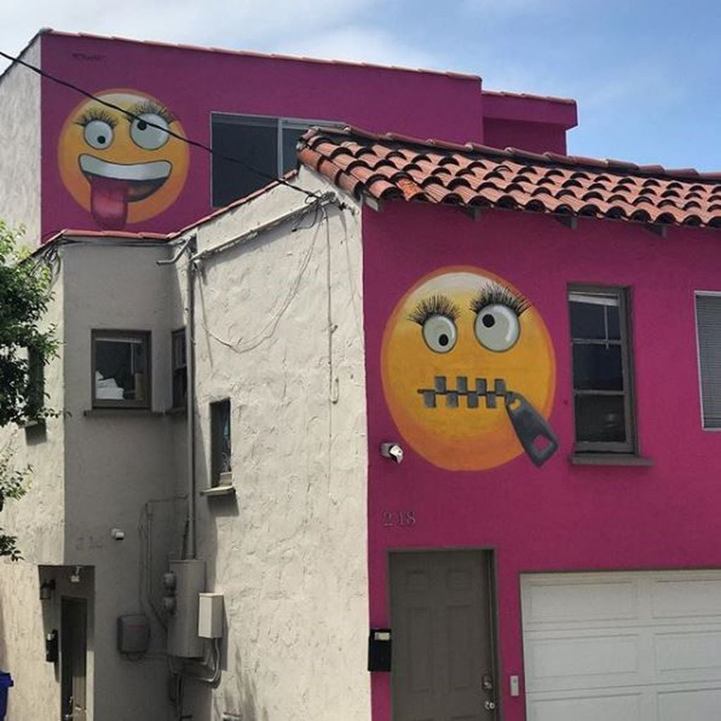 "La casa emoji" o "the emoji house" (Instagram)