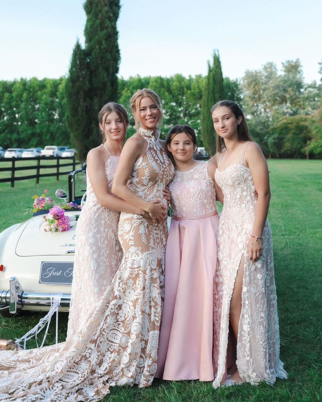 Nicole Neumann y sus tres hijas: Indiana, Allegra y Sienna