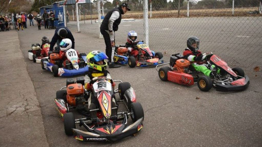 El Karting cordobés de asfalto zona Norte, uno de los certámenes de formación de pilotos impulsados y fiscalizados por la Federación de Automovilismo de Córdoba (FRADC).