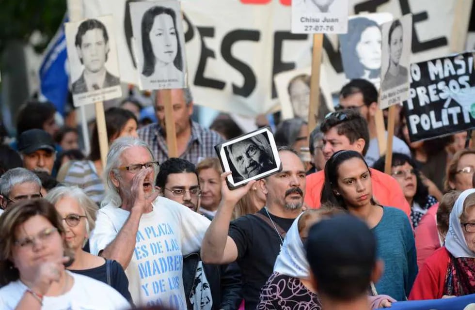 Mendoza marchó para conmemorar el Día de la Memoria, la Verdad y la Justicia
