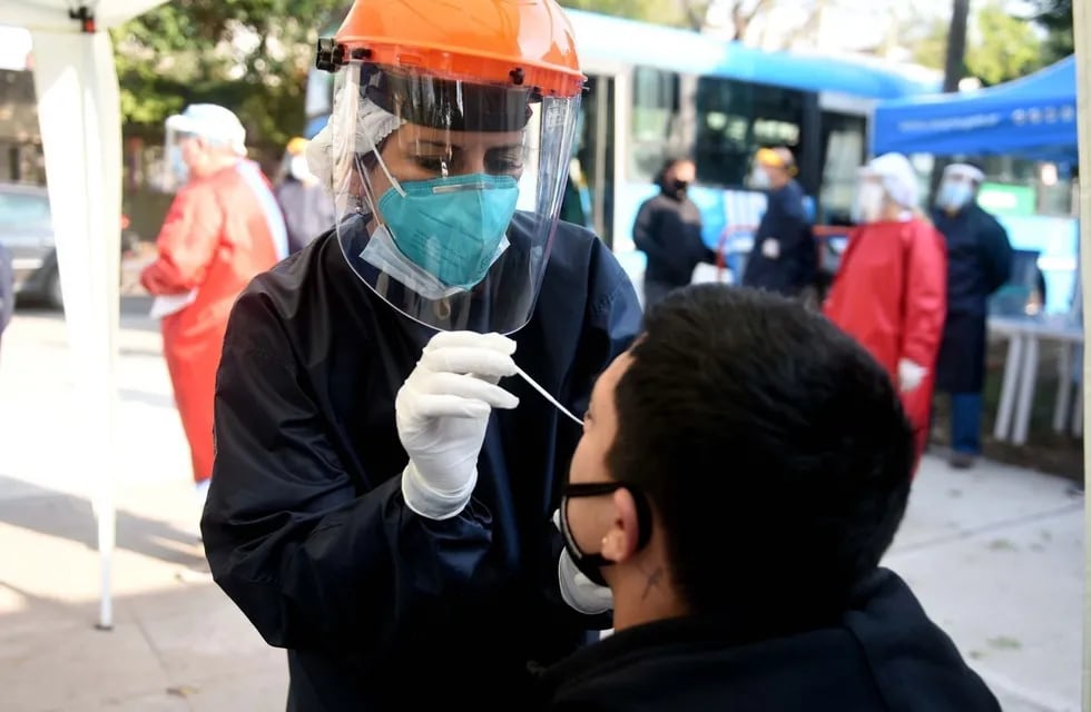 Rosario tuvo 1.313 casos de coronavirus y 25 muertos este viernes