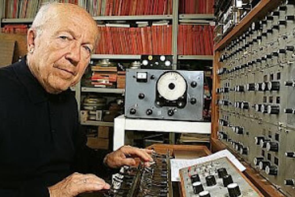 Oskar Sala, pionero de la música electrónica.