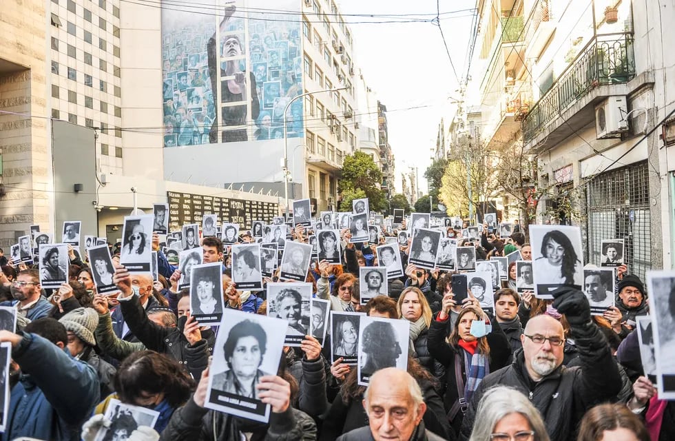 Acto aniversario del atentado de la AMIA en Argentina. Foto: Federico López Claro.