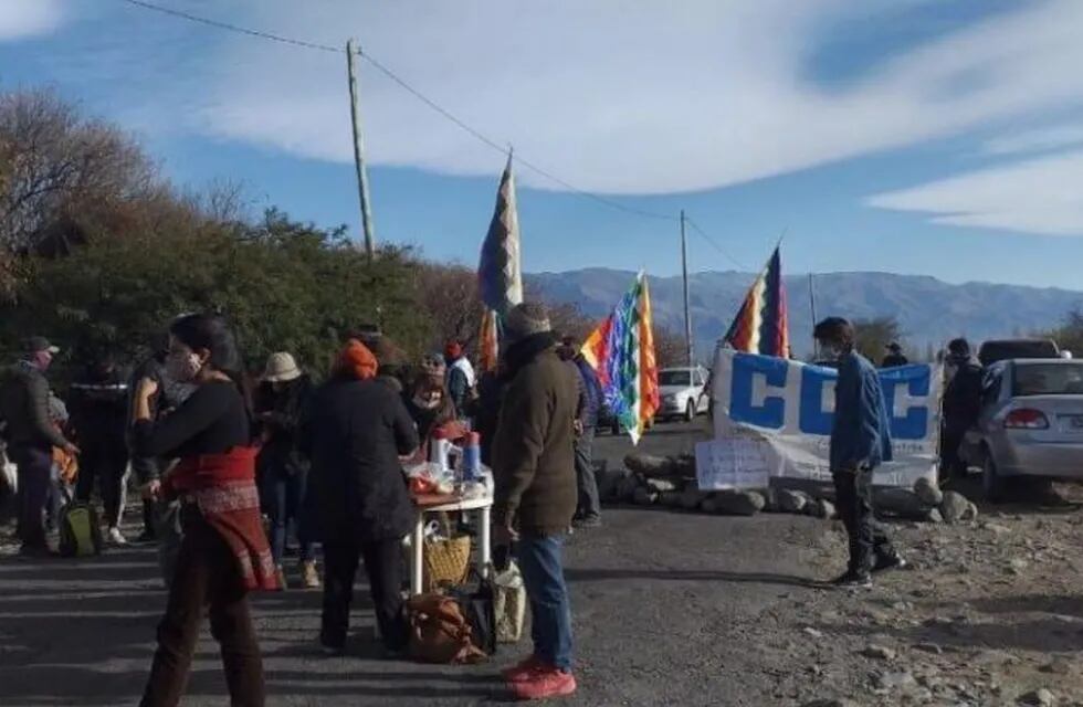 Comunidades indígenas de Amaicha del Valle y de Quilmes cortaron la ruta 307. (Web)