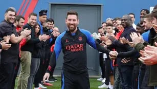 Messi fue agasajado en su regreso al PSG