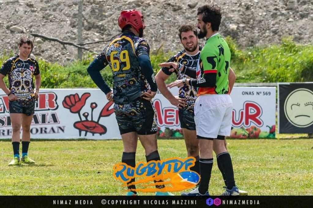 Agustín Facello en pleno juego. (Foto: Rugby TDF)