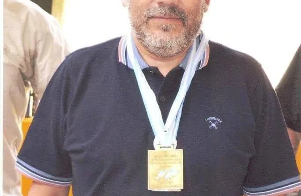 Armando Carballo representante del Centro  veteranos “Antonio Rivero”