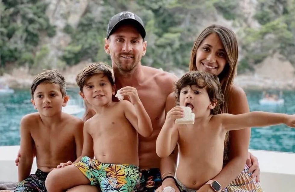 Lionel Messi y Antonela Roccuzzo se tomaron vacaciones con sus hijos Thiago, Mateo y Ciro en agosto de 2020.