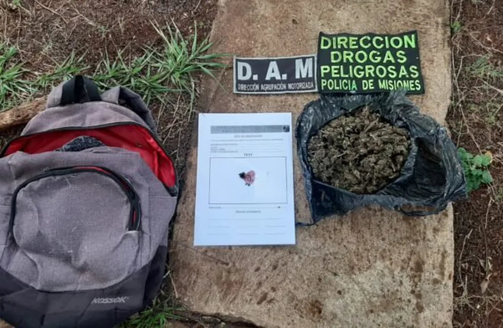 Encuentran marihuana en una mochila abandonada en Itaembé Miní de Posadas.