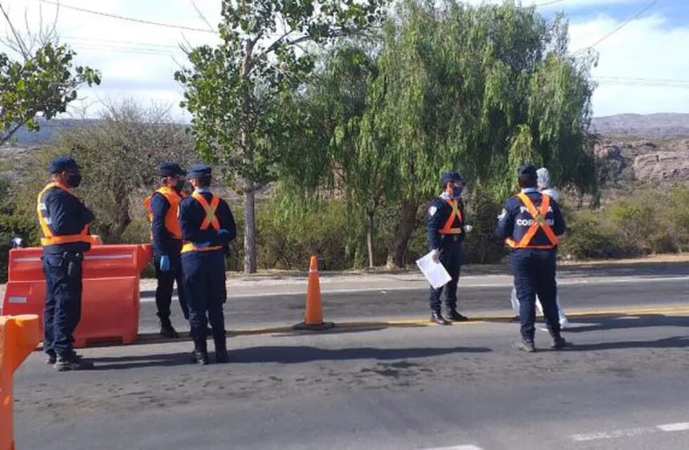 Controles en Cañada Larga