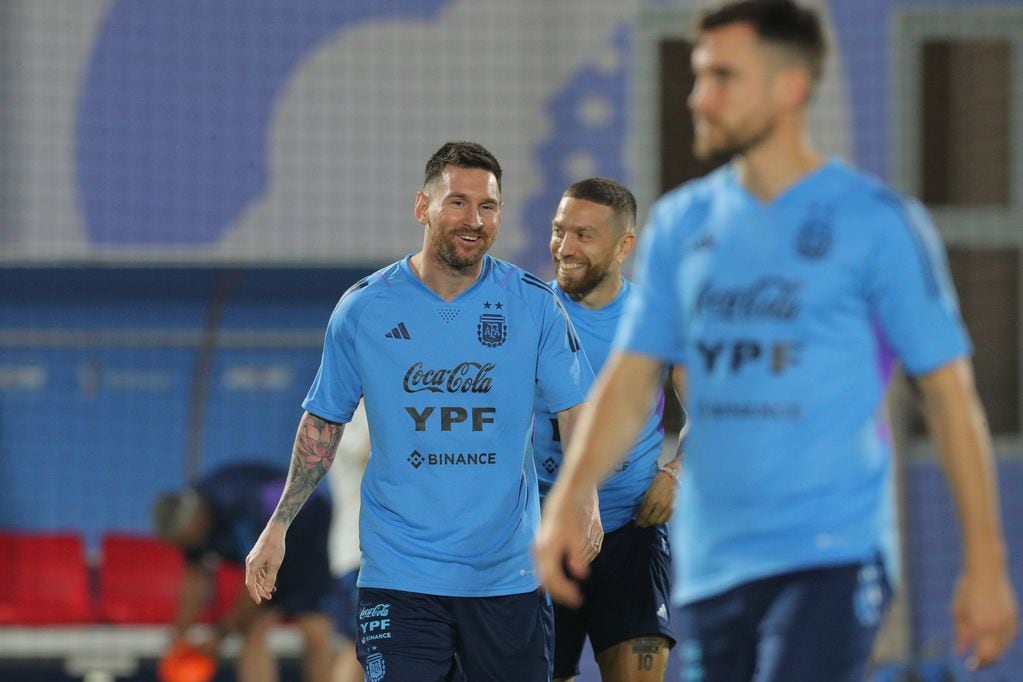 Lionel Messi antes del amistoso contra Emiratos Árabes Unidos. (@Argentina)