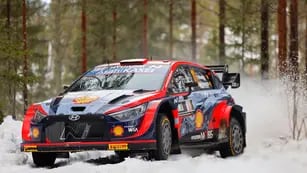 Neuville lidera en Suecia tras la primera etapa.