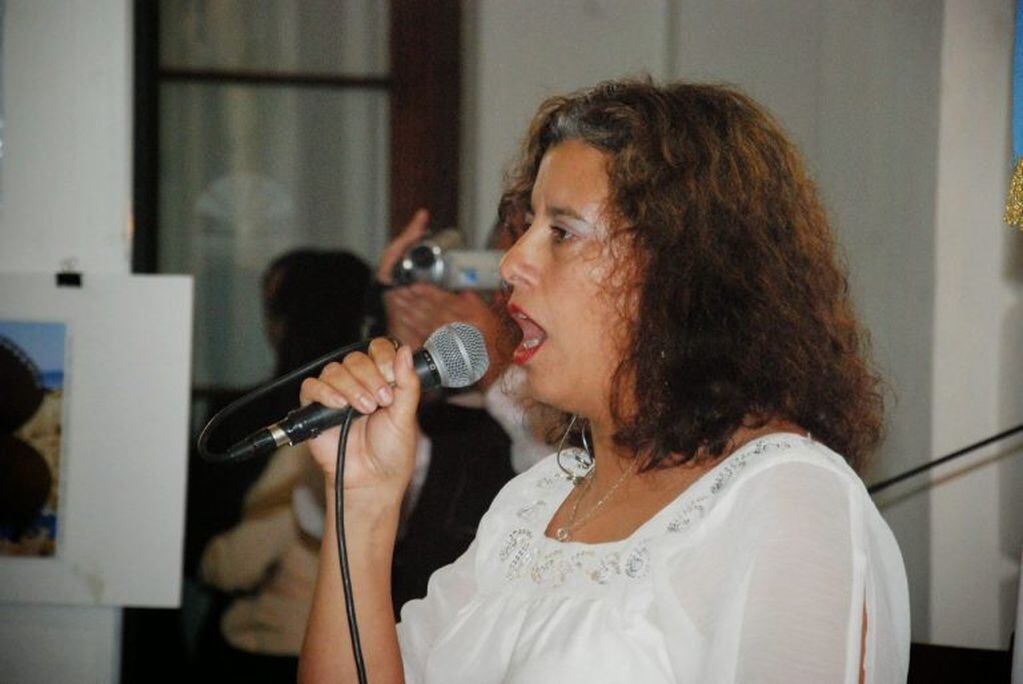 María Alejandra Macía cantando en Roma.