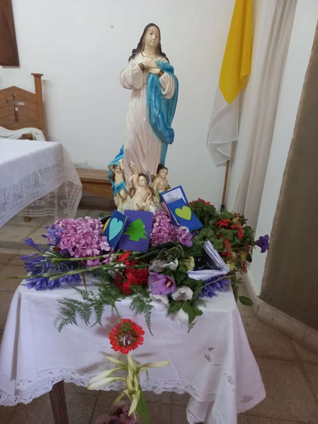 Misa y procesión en honor a la Inmaculada Concepción en el barrio Esso de Pérez (Alejandra Bravo)