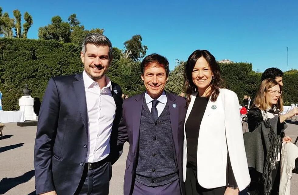 Macri y su gabinete comen locro en la Quinta de Olivos.