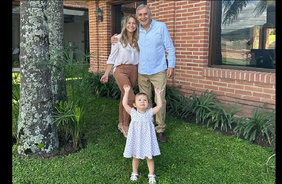 El gobernador de Jujuy, Gerardo Morales, disfrutando en familia del Domingo de Pascuas.