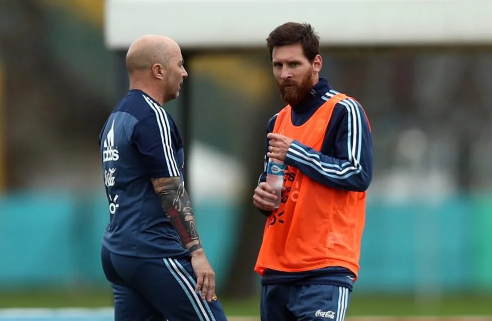 Con Messi presente, la Selección comenzó a trabajar en Ezeiza pensando en Uruguay