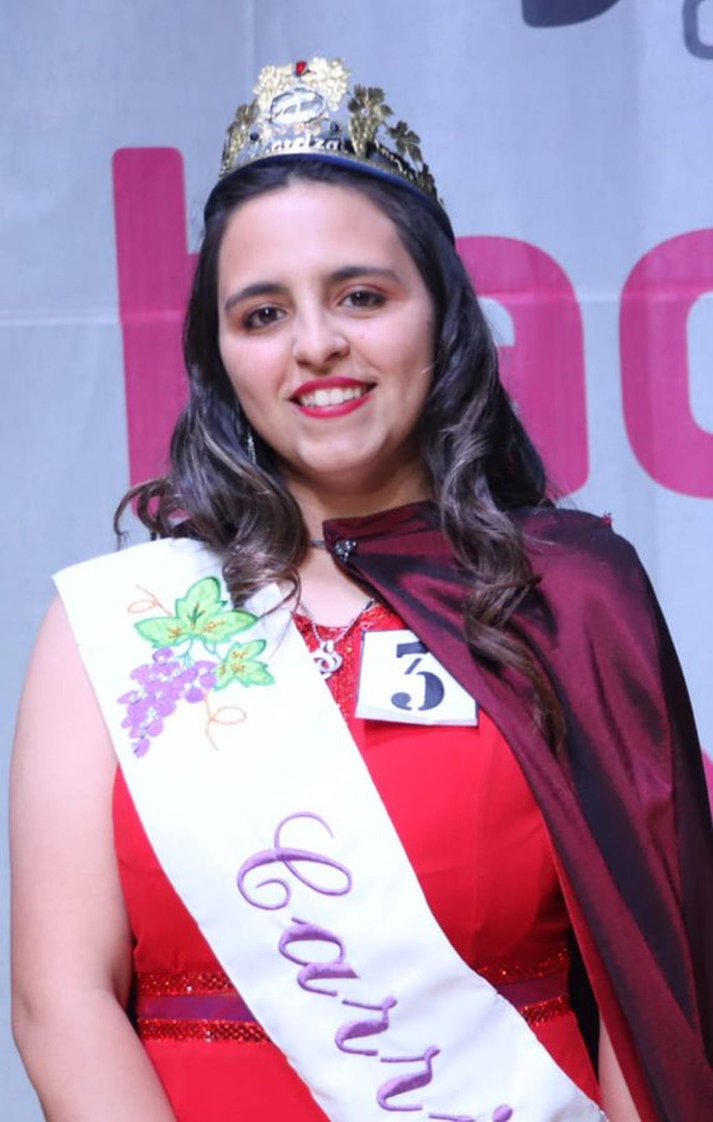 Micaela Paola Arce, reina del distrito de El Carrizal.