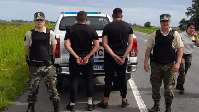 Dos detenidos en la Ruta 51 (Foto: Saladillo Diario)
