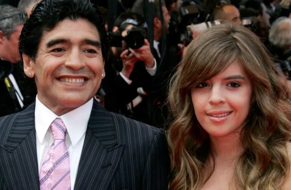 Diego Maradona y Dalma Maradona.