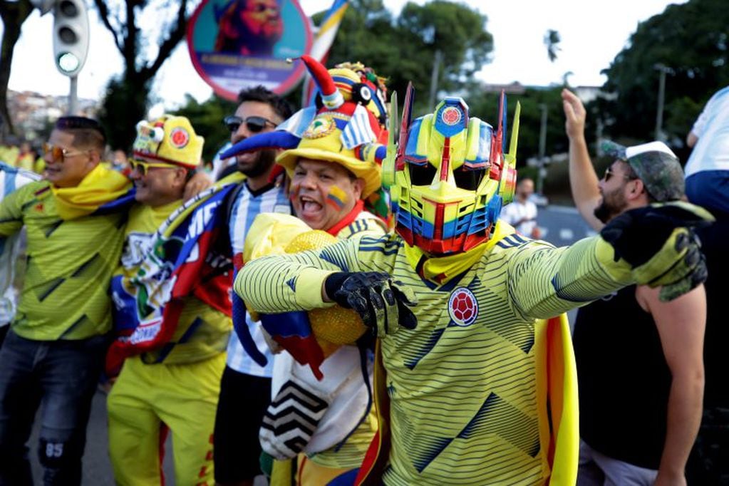 Fanático colombiano (Foto: AP/Ricardo Mazalan).